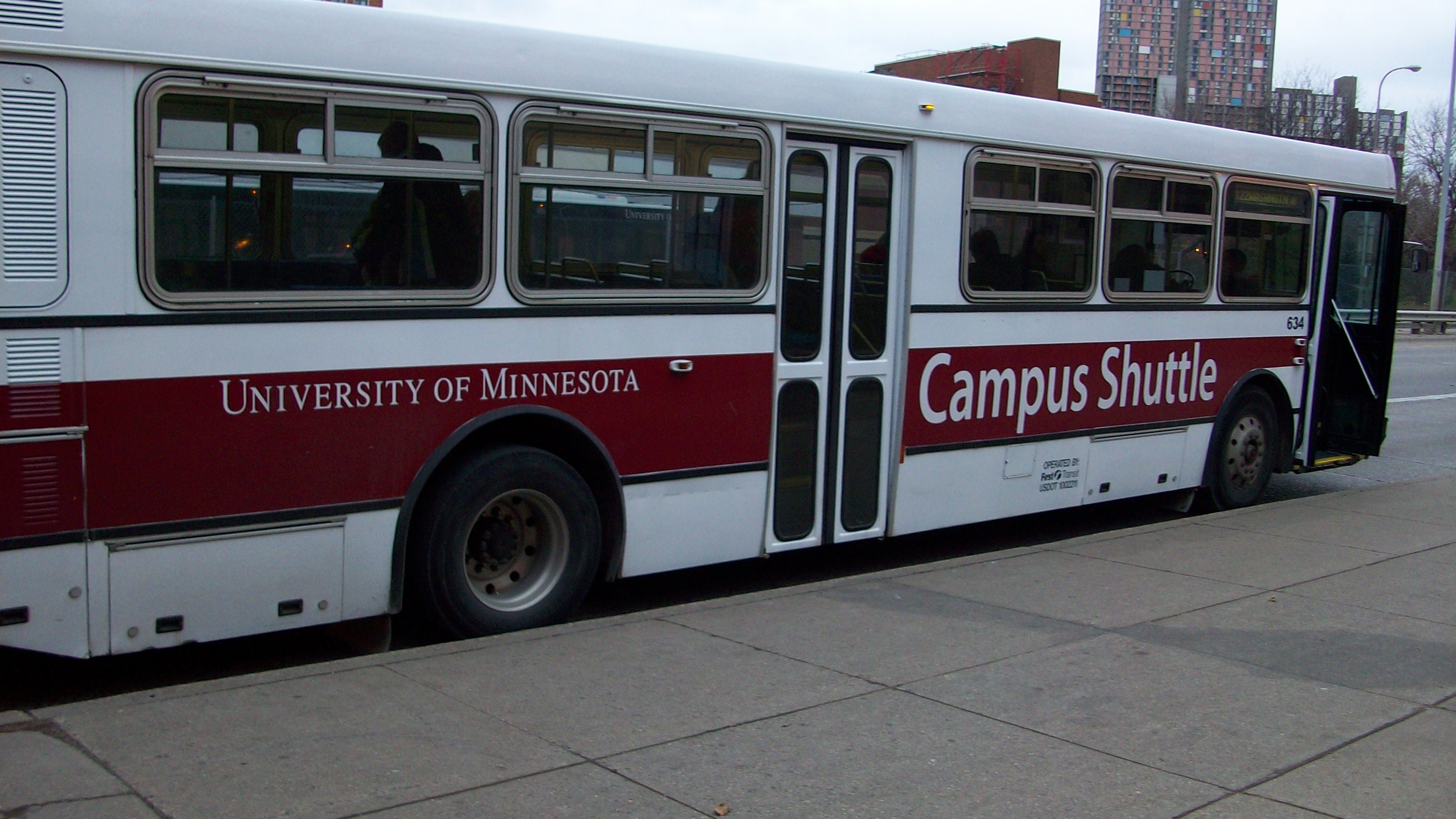 bus from mason city to minneapolis airport